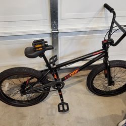 Mongoose Legion BMX Freestyle Bike