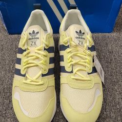 Adidas Mens ZX 700 HD Pulse Yellow Crew Navy Shoes Size 11.5