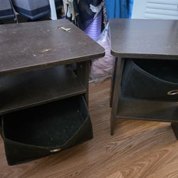 Set Of 2 Nightstands