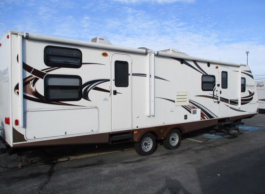 2014 RV travel trailer mobile home