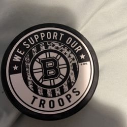 Bruins Puck