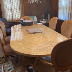 Dining Room Table 