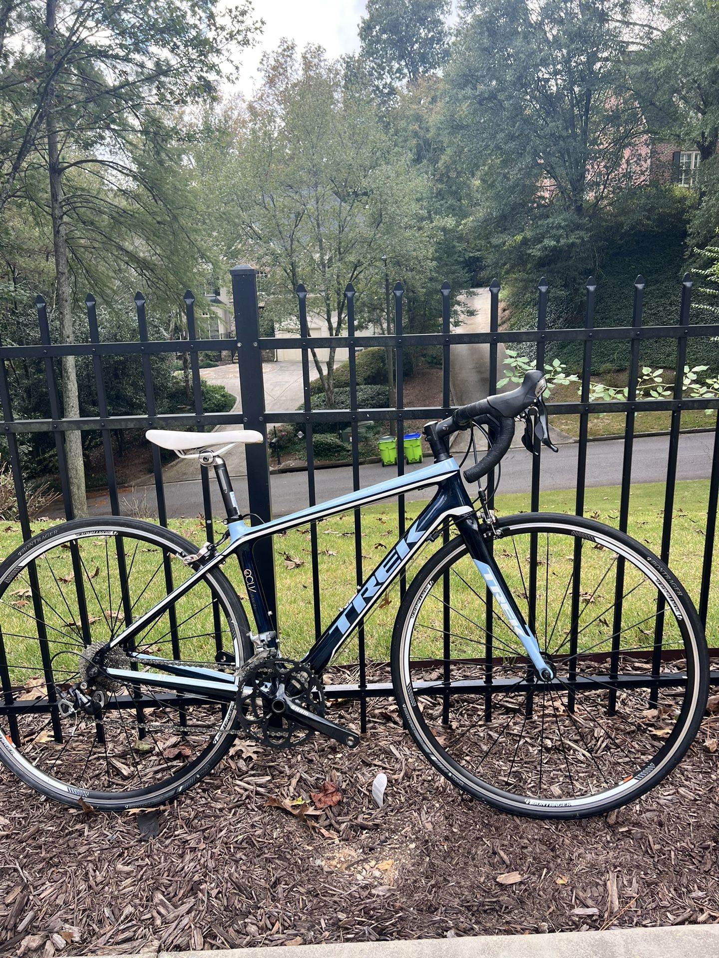 Women’s Size 47 Trek Carbon Road Bike