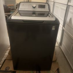 GE Washer & Dryer Set (2019) – Great Condition – $600 OBO – Delivery Available