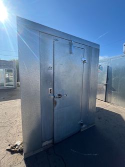 Walk-in cooler