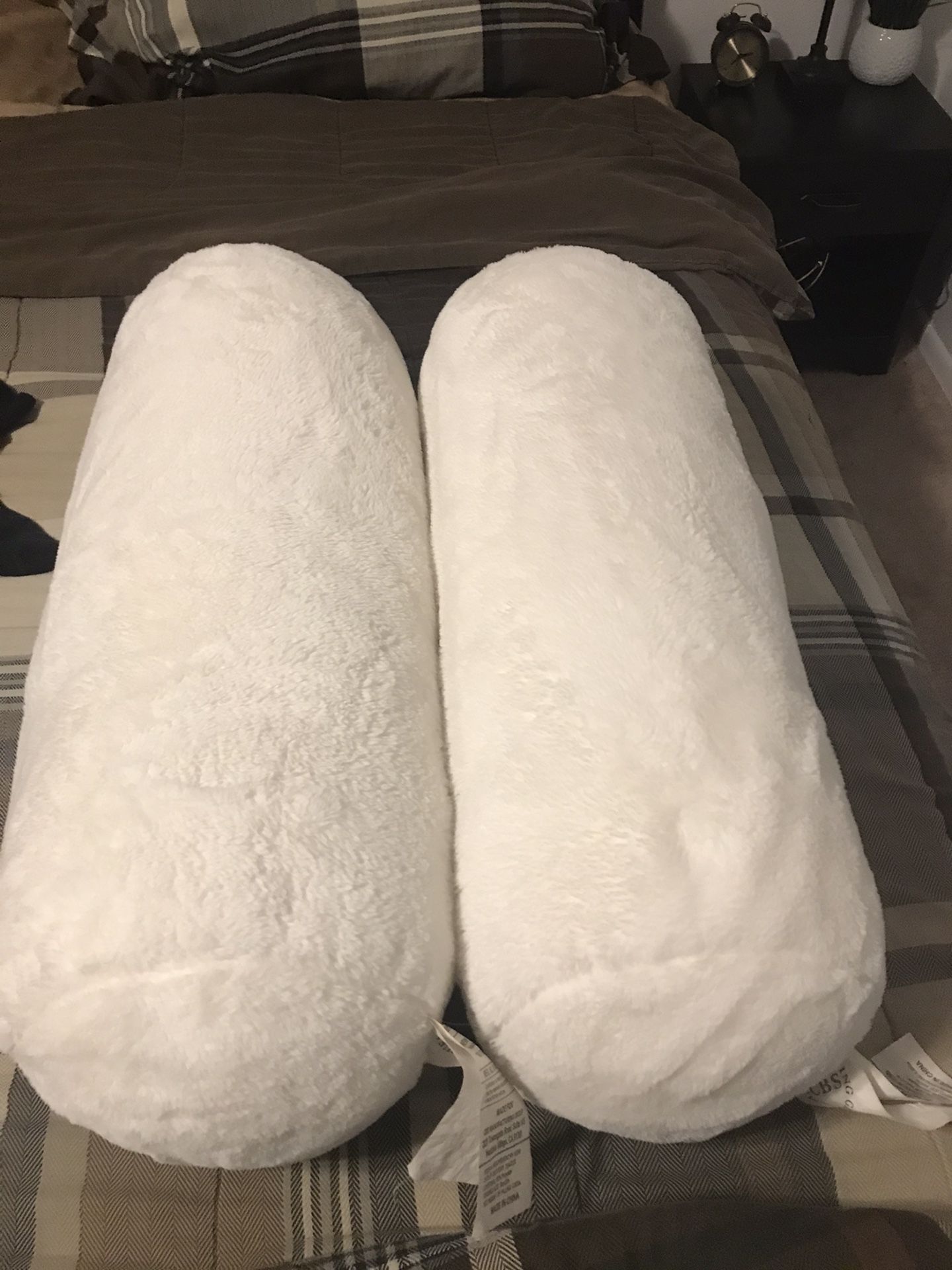 Neck roll pillows