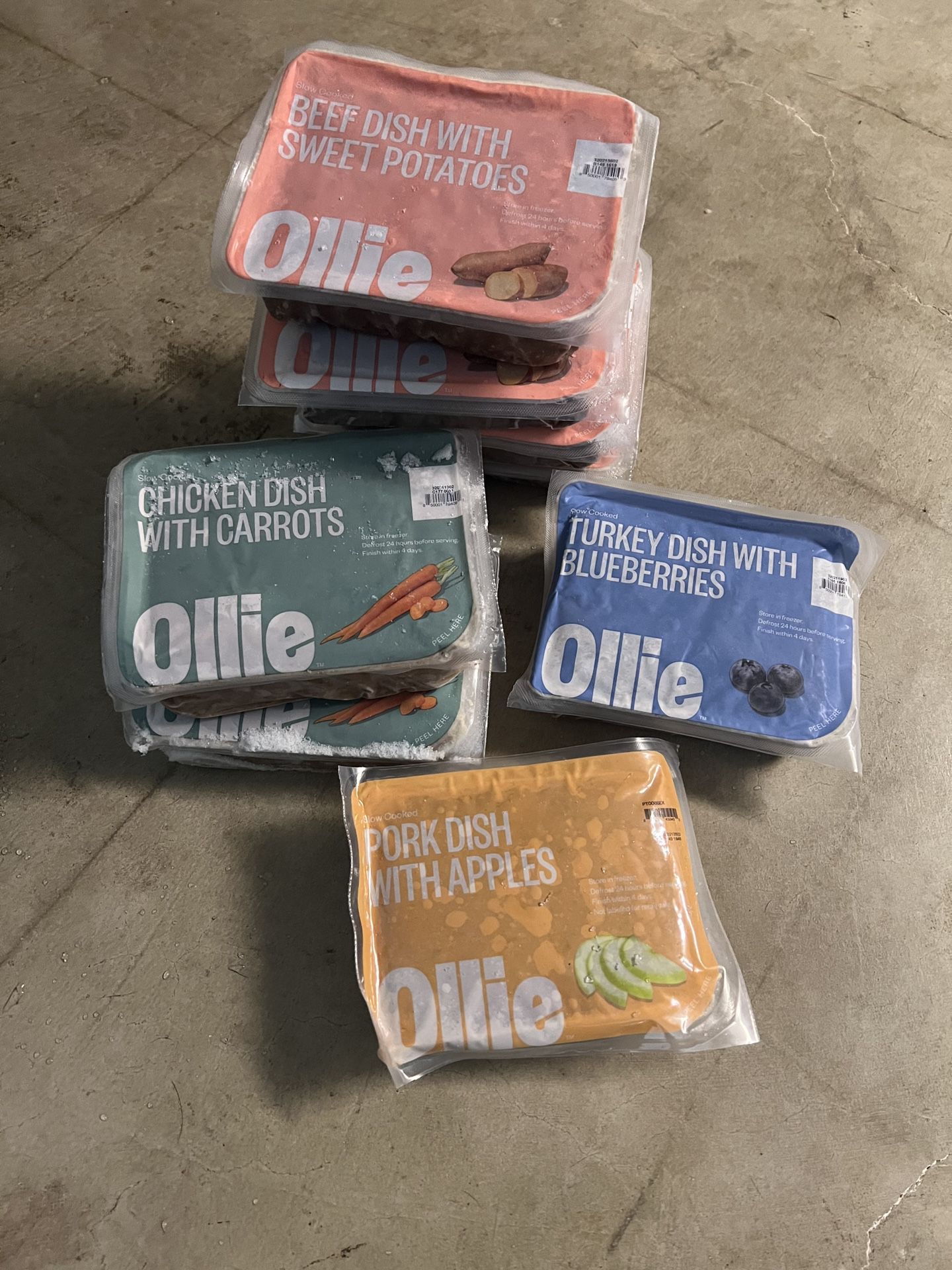Ollie dog food-10 packages