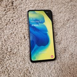 128GB UNLOCKED S10e Samsung Galaxy  T-Mobile AT&T Cricket Verizon Tmobile Smartphone ( s10 E ) Model