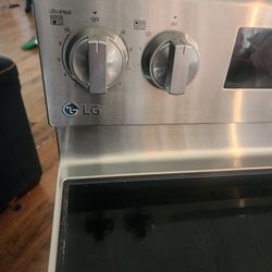 LG Electric Stove
