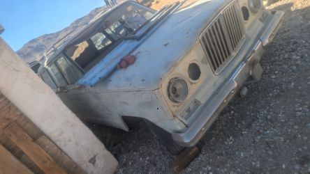 1962 jeep wagoneer 4 wheel drive