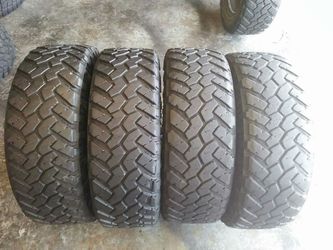 285-75-17 Nitto Mud Terrain