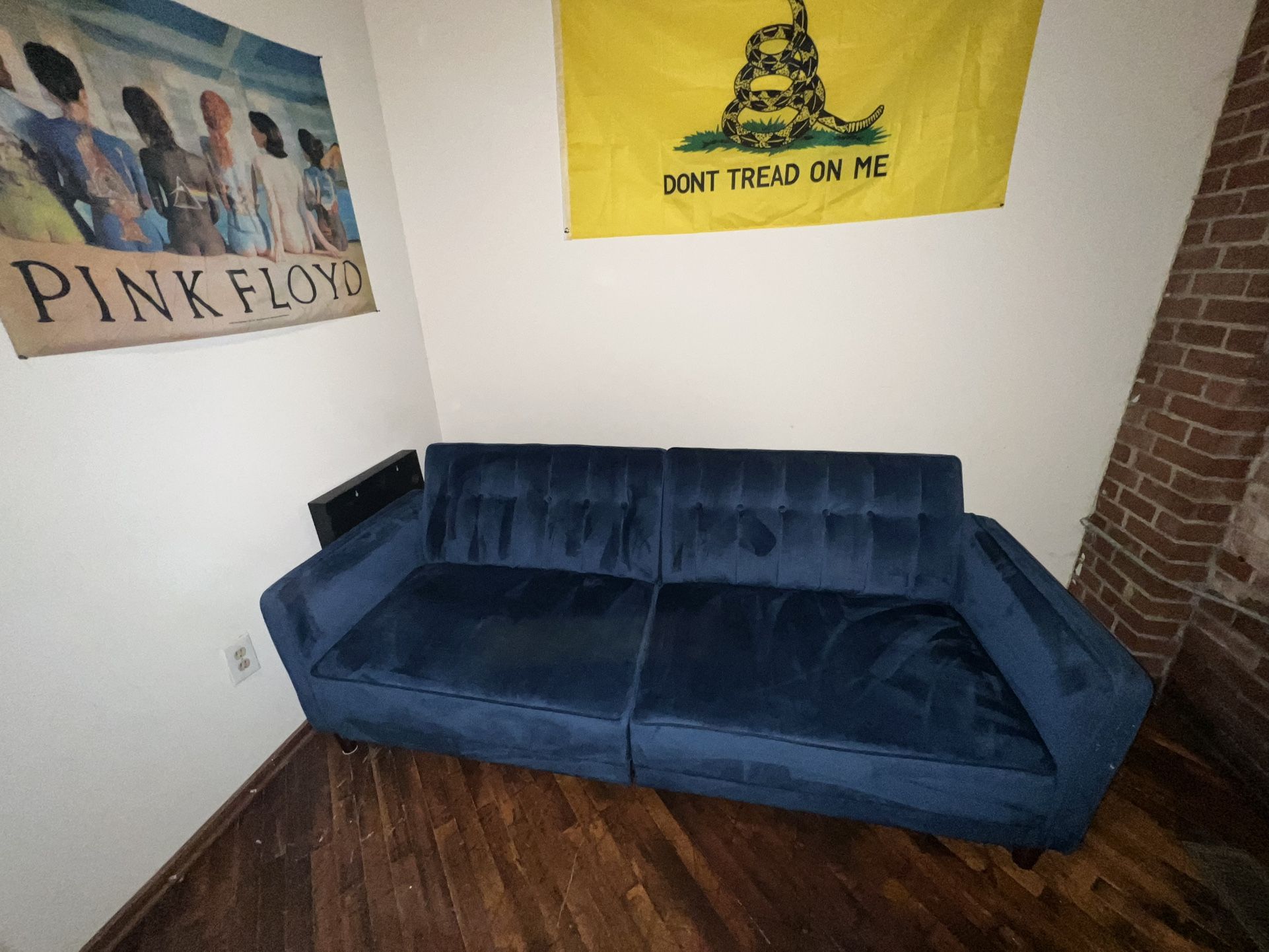 Blue Velvet Futon