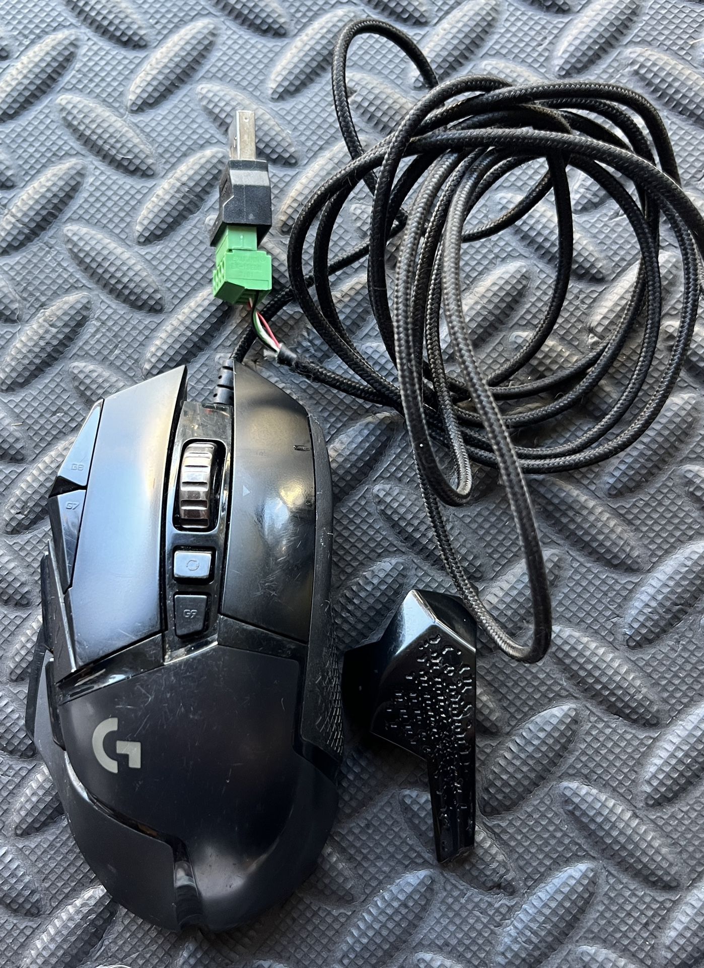 FREE Logitech G502 HERO Gaming Mouse – Wired, RGB, 25K DPI, Weights