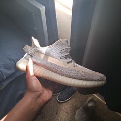 Yeezy V2 Bones Used 