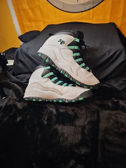 Size 6y- 174. Jordan 10 Verde 
