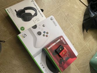 Xbox Series Bundle / Monitor