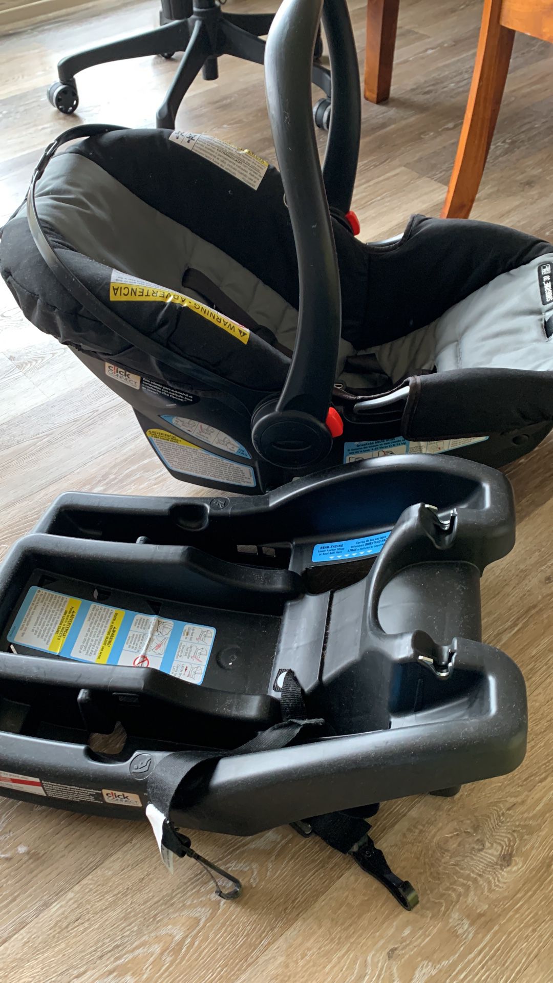 Infant And Toddler Car Seat And Base 