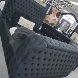 🙋‍♀️ Queen,King Bed Frame 👉Furniture Sectional, Bedrooms, Dining Table Sets Avail 