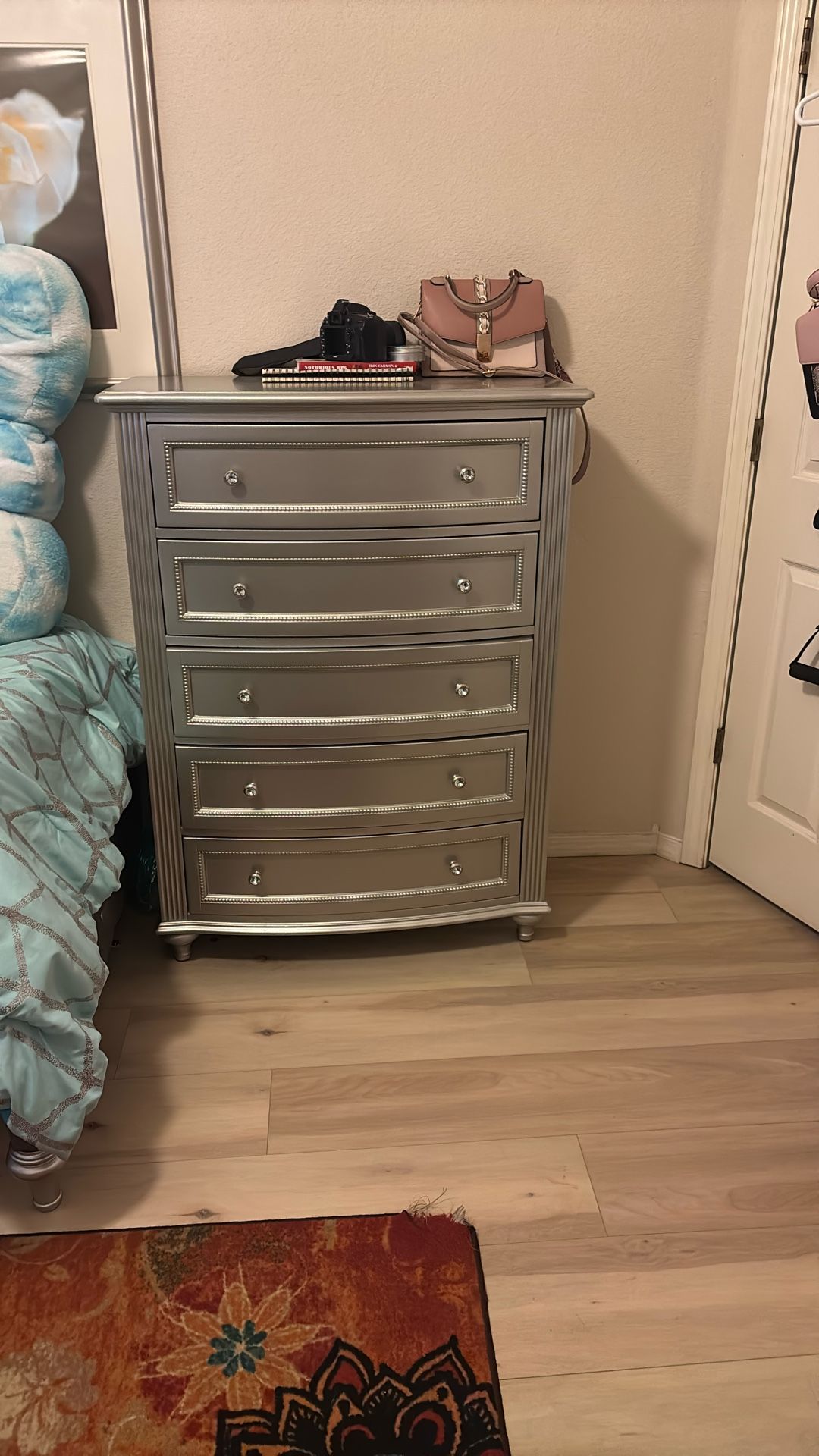 Twin Bed And 5 Drawer Dresser