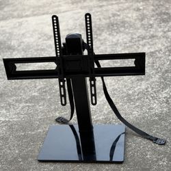 Like New TV Stand Up To 75”