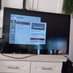 42" LG TV