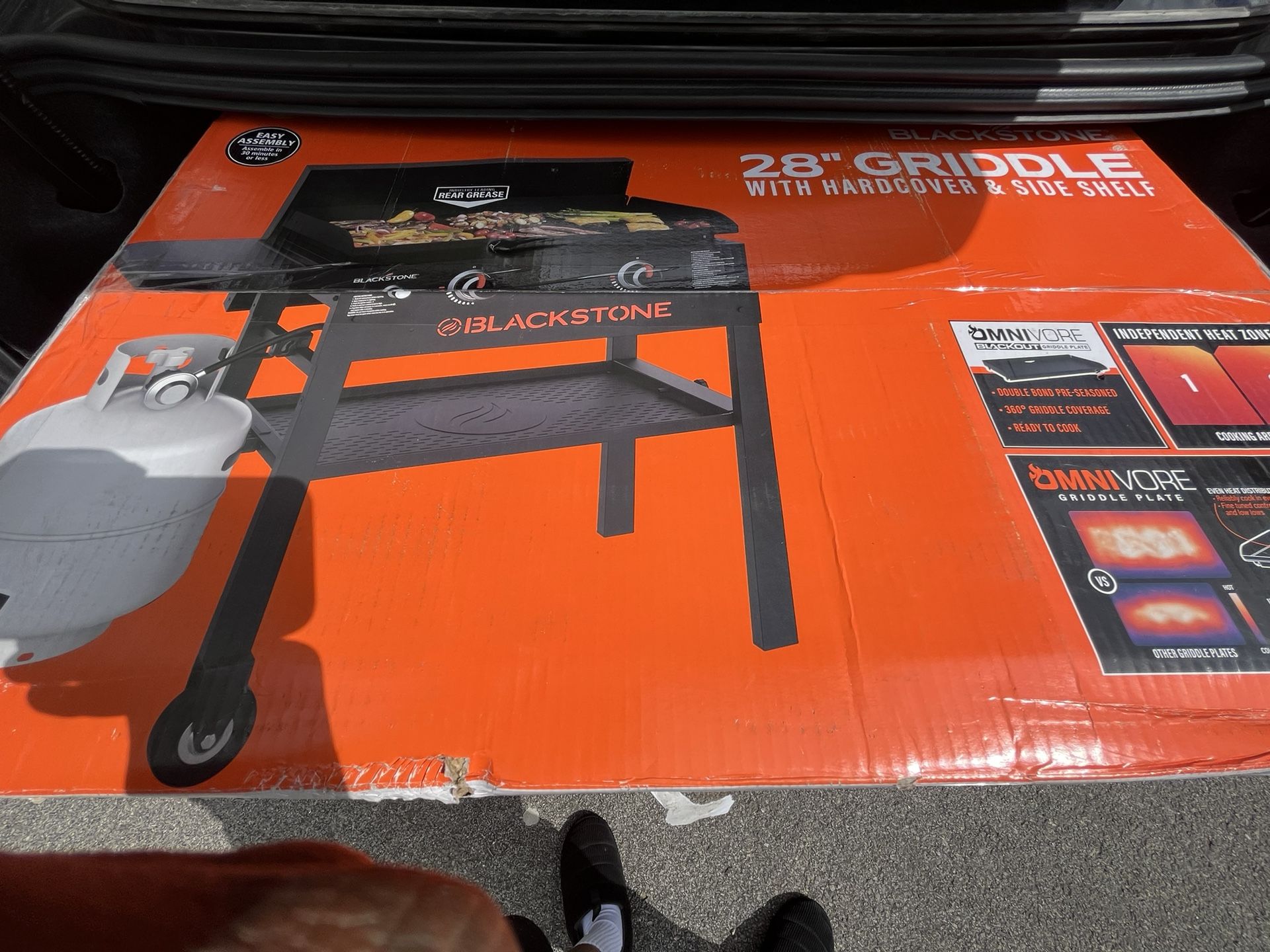 28" GRIDDLE WITH HARDCOVER & SIDE SHELF