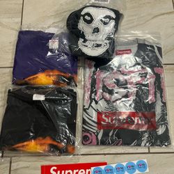Supreme Clothing . Offers Accepted 