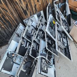 Computer Monitors Lot of 18 - FOR PARTS ONLY!! 