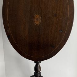 Antique Paine Furniture-Boston, MA Federal Cherry Tilt Top Table 19L x 14W x 23H