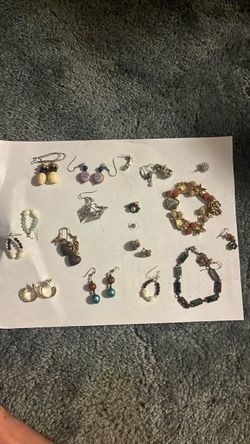 Mixed Jewelry Lot Earrings and Bracelets
