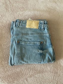 Levi's Light Wash Denim Jeans