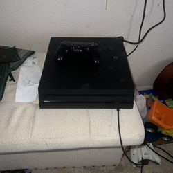 PS4 Pro 