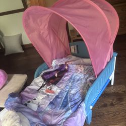 Toddler Bed With Bedding And Removable Canopy