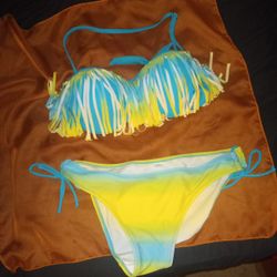 2 Piece Swimsuit Size M