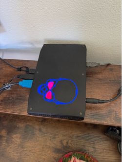 Intel NUC 8i7HVK Hades Canyon Mini PC - i7-8809G AMD Radeon RX Vega M