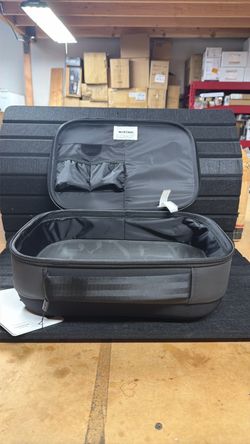 Incase VR case