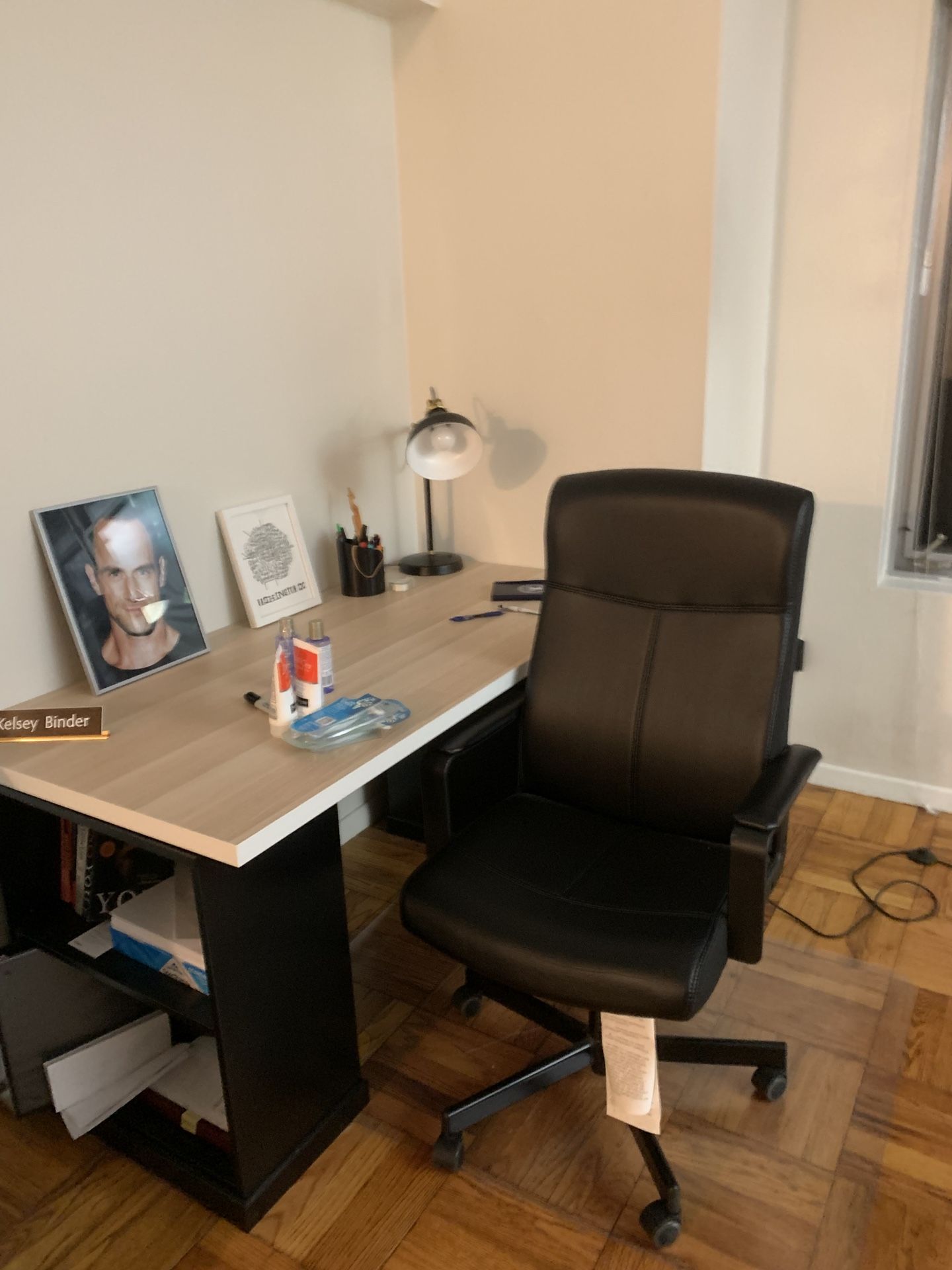 Selling Ikea Desk and Computer Chair 