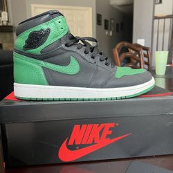 Jordan 1s Size 10.5 Pine Green $160