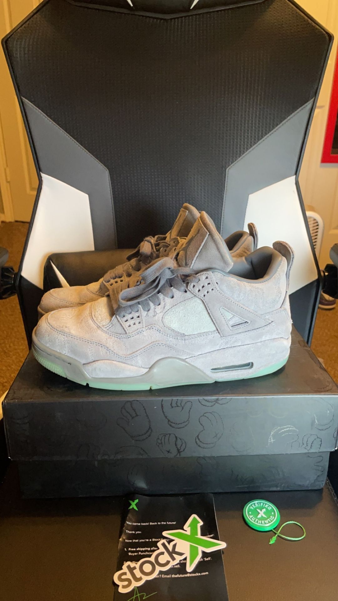 Kaws Jordan 4