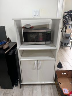 Stainless Steel Microwave – Clean, Fully Working