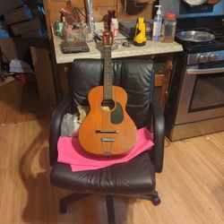 Kent KF210S Made In Korea Acoustic Guitar Missing One String Some Slight Wear And Tear From Use Please See Pictures