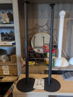 *NEW* Speaker stand set