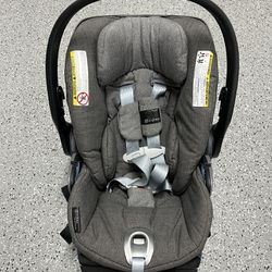  Cybex Infant Cloud Car seat W/ Car seat Load Leg Base