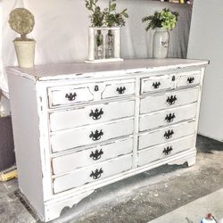 Farmhouse Refinished 6 Drawer Dresser 