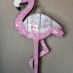 PINK FLAMINGO WOODEN PATIO DECOR 