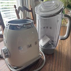 SMEG BLENDER 