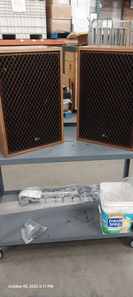 Vintage Sansui Floor Speakers SP-3000