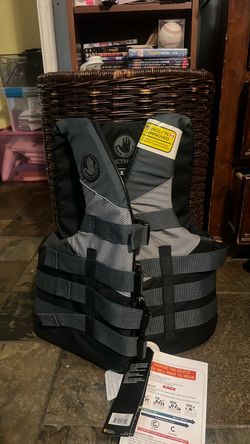 Body Glove BRAND NEW Lifejacket - size small /medium