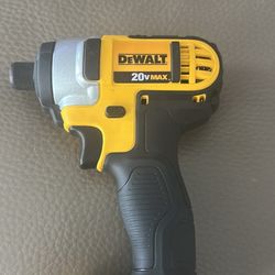 DEWALT DRILL 20 VOL INPACT NEW $80 SERIOUS BUYERS PLEASE