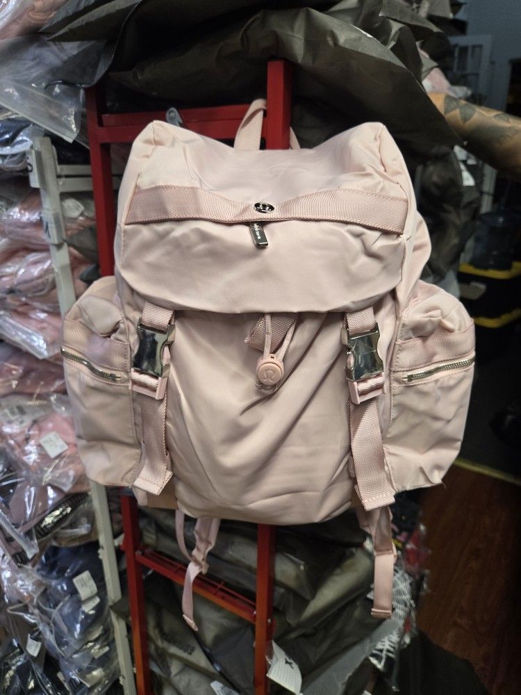 lululemon wunderlust mini backpack 14L